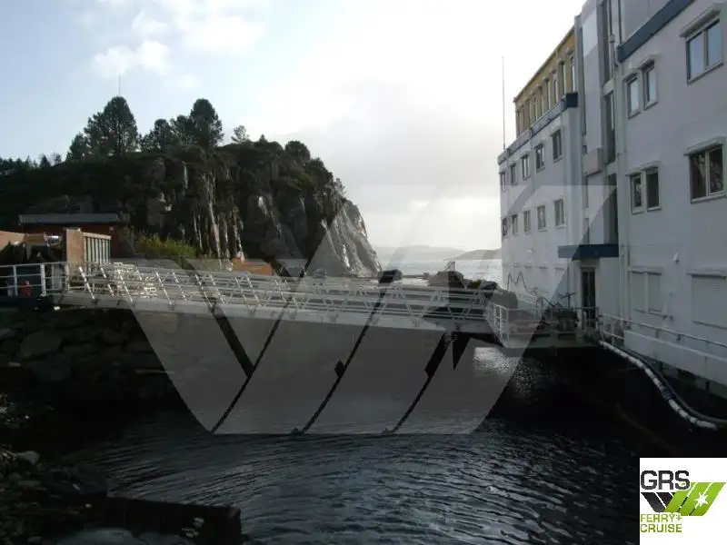 Accommodation barge for sale