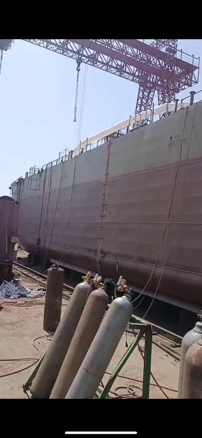 Oil/Chemical tanker for sale