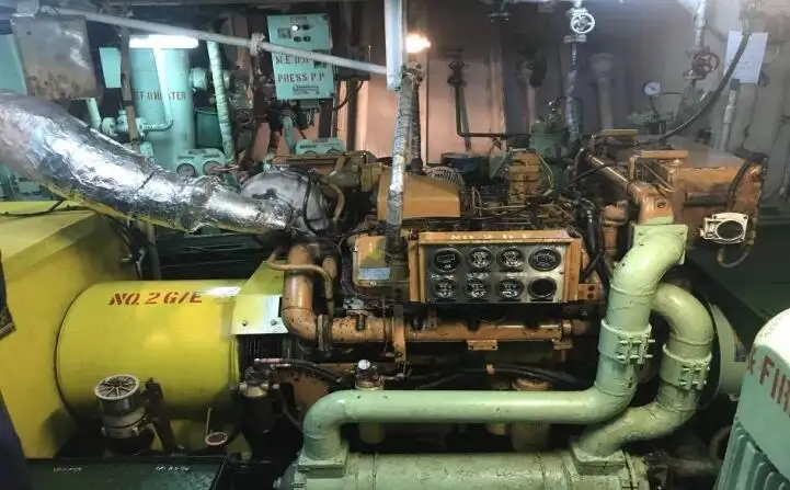 Oil/Chemical tanker for sale