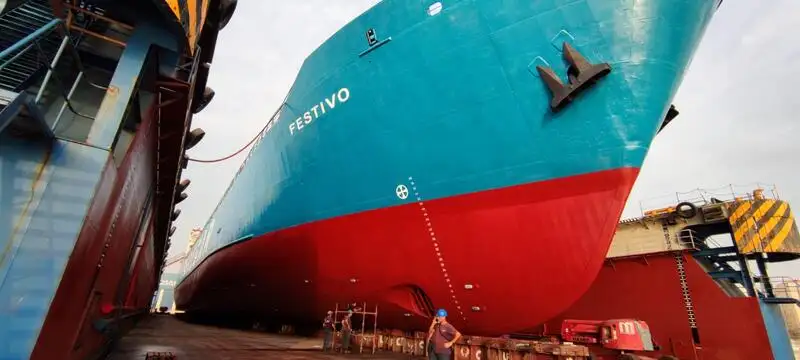 Oil/Chemical tanker for sale