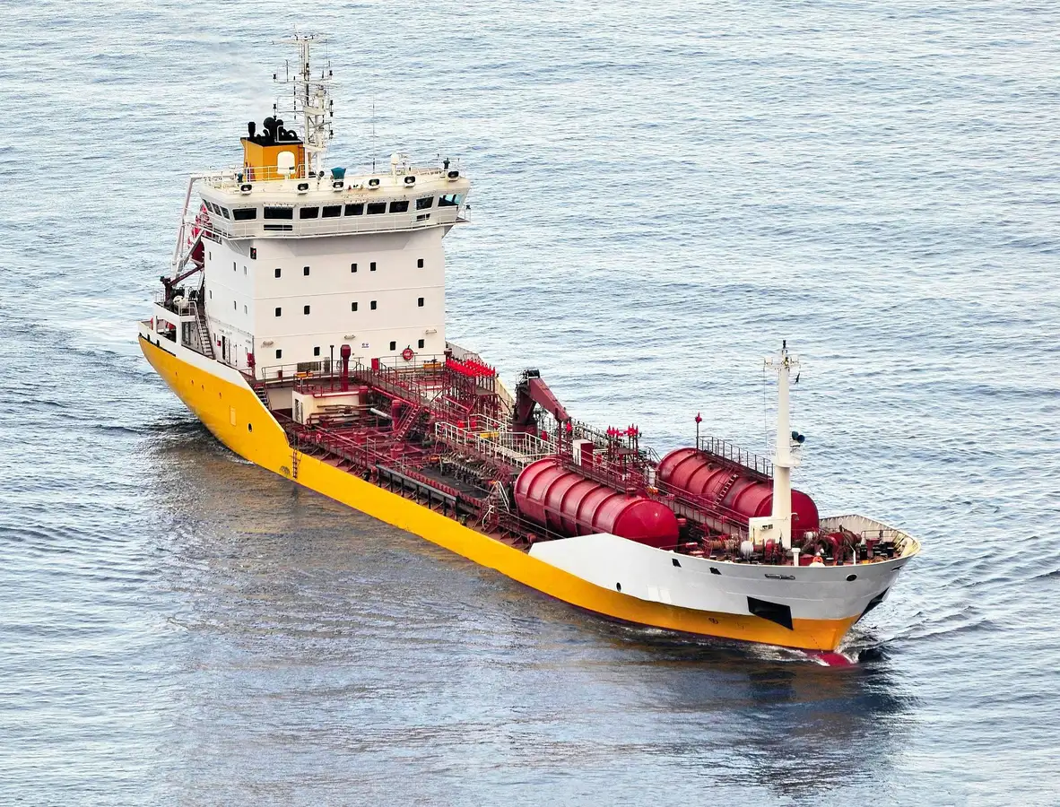 Oil/Chemical tanker for sale