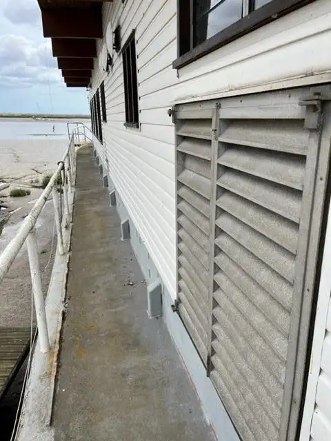 Accommodation barge for sale
