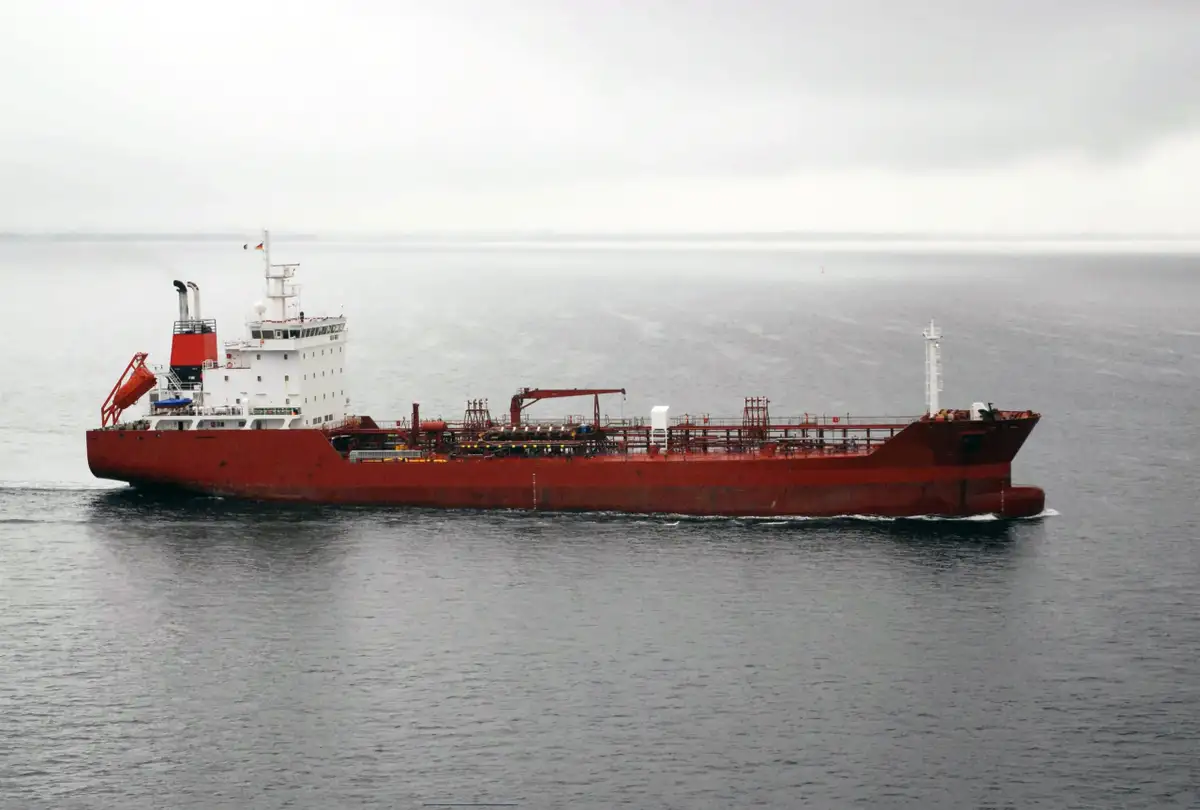 Oil/Chemical tanker for sale
