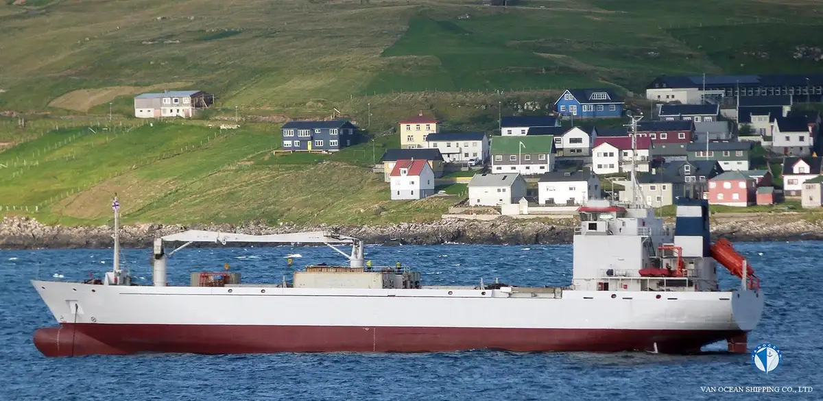 Reefer ship for sale