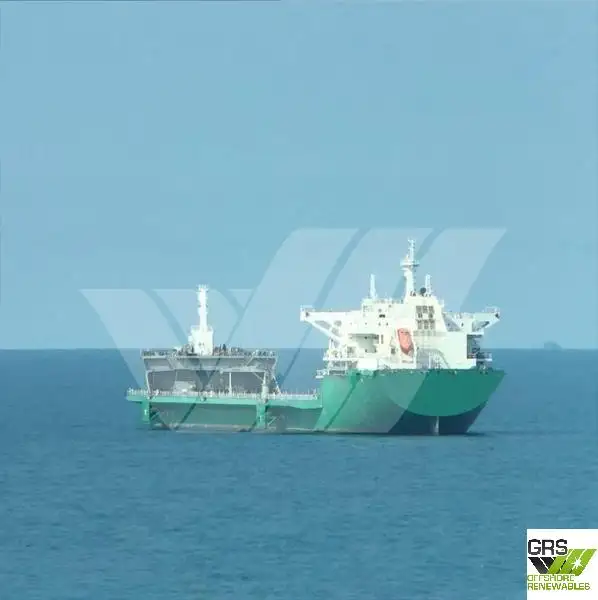 Heavy lift ship for sale