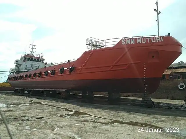 Oil/Chemical tanker for sale