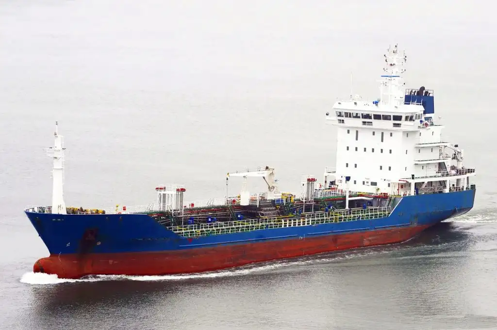 Oil/Chemical tanker for sale