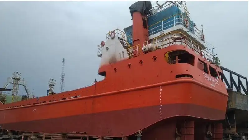 Oil/Chemical tanker for sale