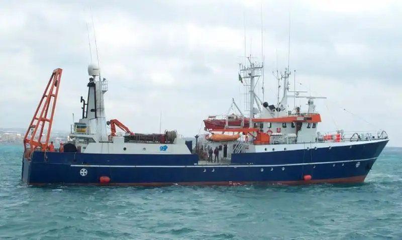 Survey vessel for sale