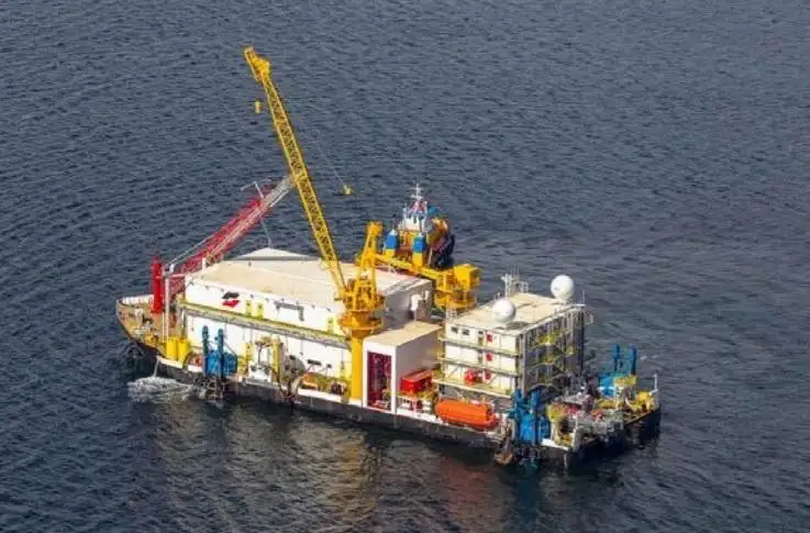 Oil/Chemical tanker for sale