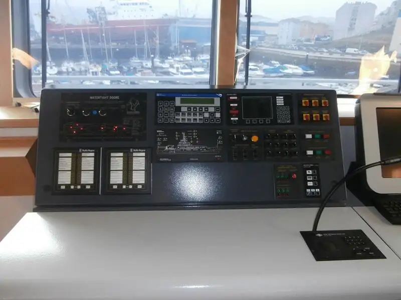 Container ship for sale
