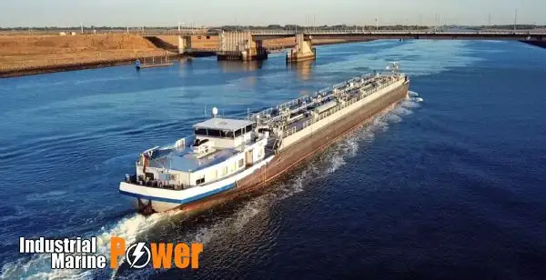 Oil/Chemical tanker for sale