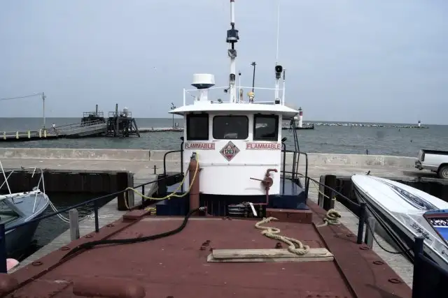 Oil/Chemical tanker for sale