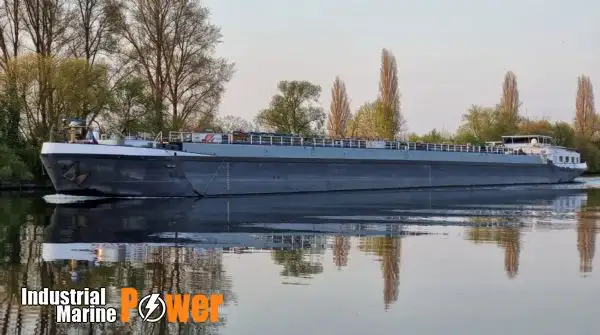 Oil/Chemical tanker for sale