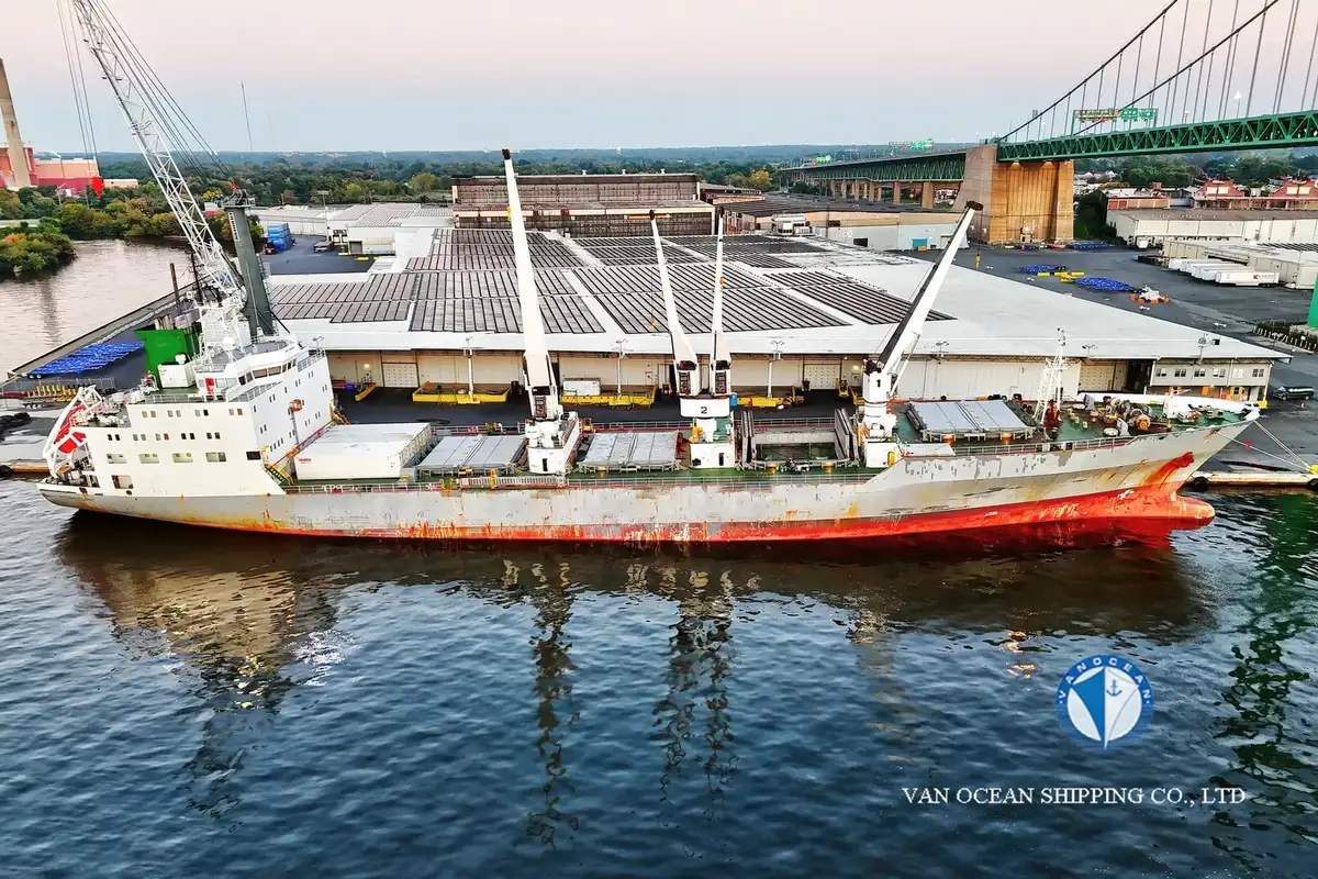 Reefer ship for sale