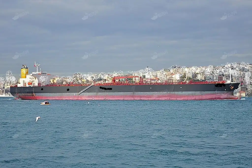 Oil/Chemical tanker for sale