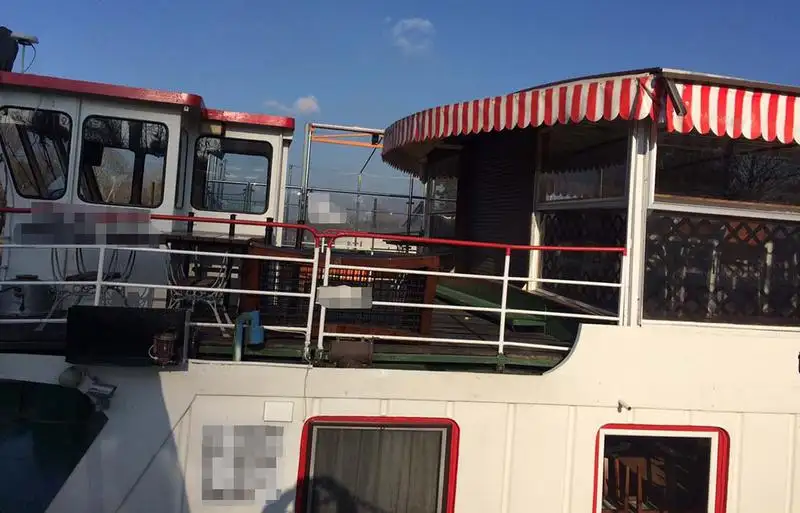 Container ship for sale