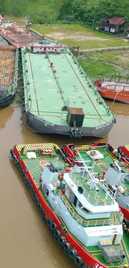 Oil/Chemical tanker for sale