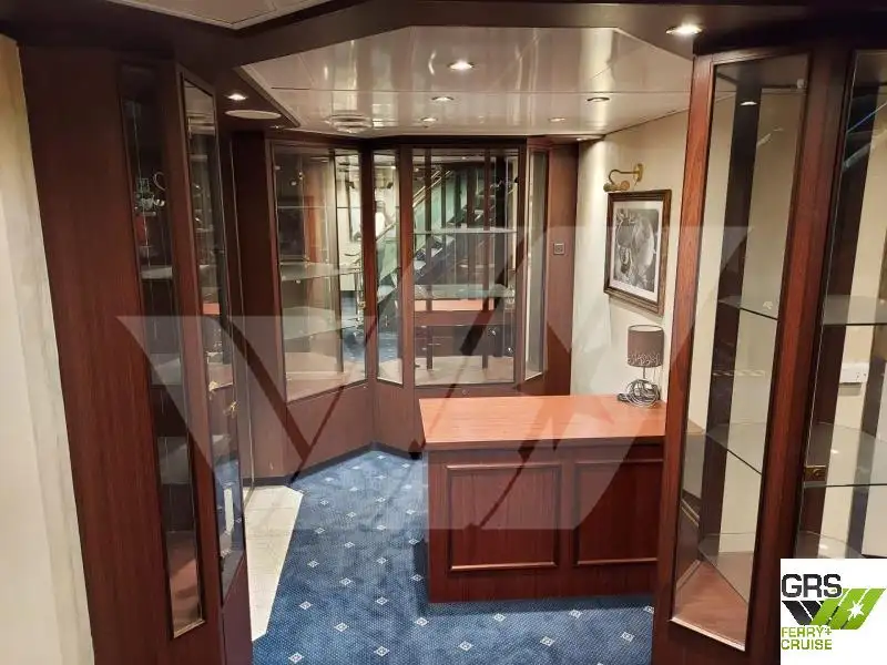 Accommodation barge for sale