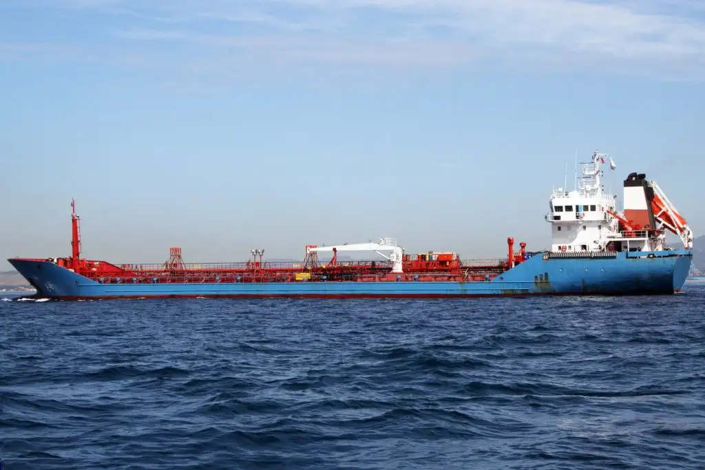 Oil/Chemical tanker for sale