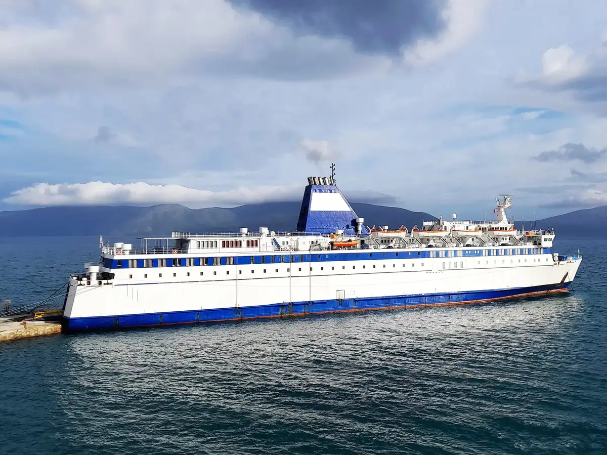 Ro-Ro ship for sale