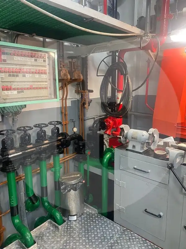 Oil/Chemical tanker for sale