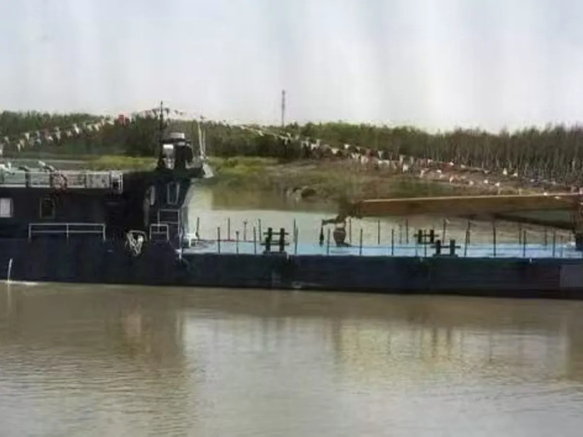 Crane vessel for sale
