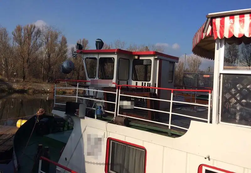 Container ship for sale