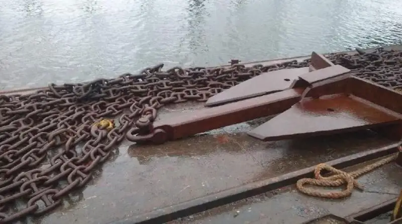 Oil/Chemical tanker for sale