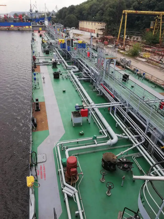 Oil/Chemical tanker for sale