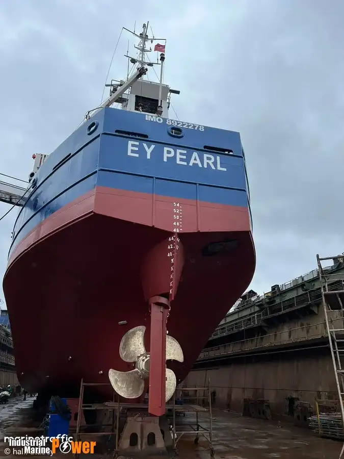 Bulk carrier for sale