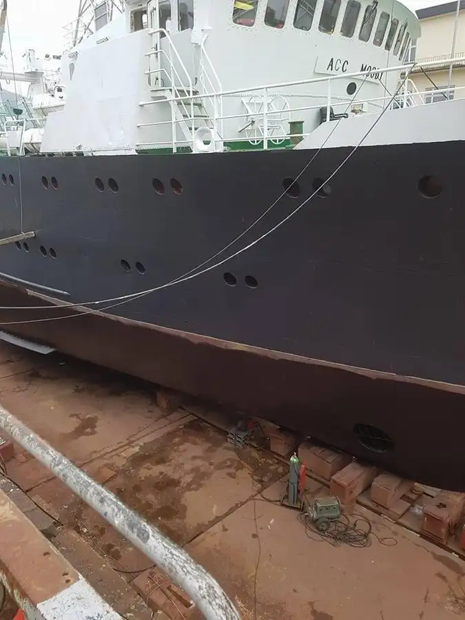 Container ship for sale