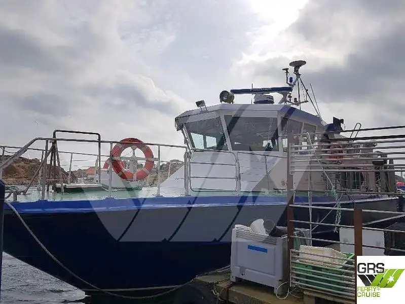 Accommodation barge for sale
