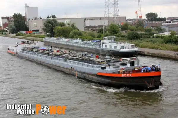Oil/Chemical tanker for sale