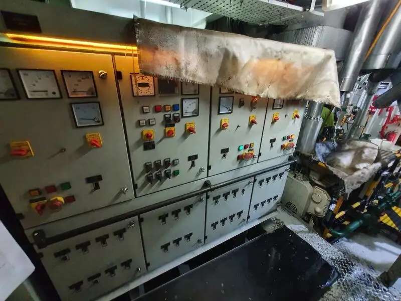 Reefer ship for sale