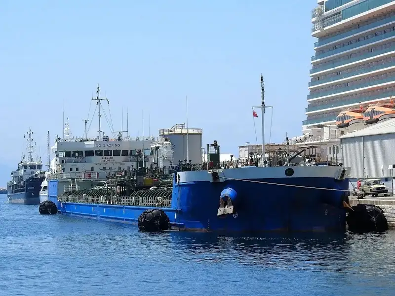 Oil/Chemical tanker for sale
