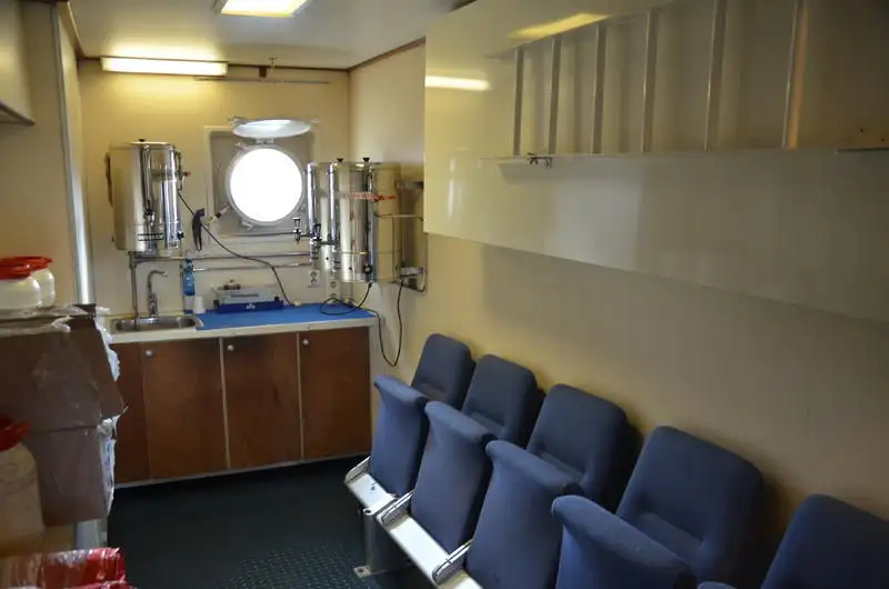 Platform supply vessel (PSV) for sale
