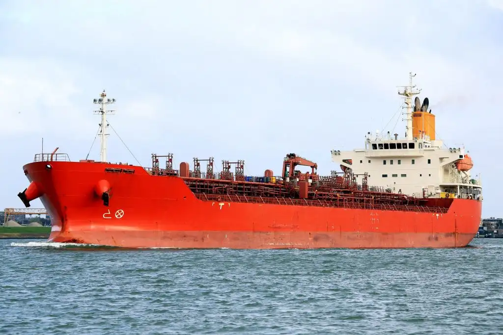 Oil/Chemical tanker for sale