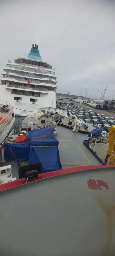 Research vessel for sale