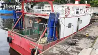 Live fish carrier for sale