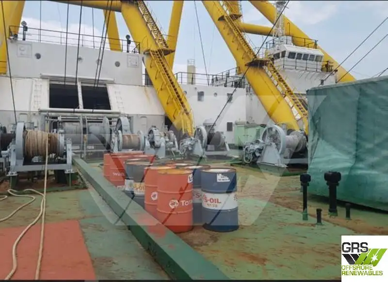 Crane vessel for sale