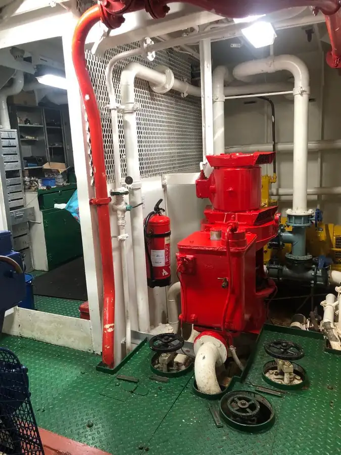 Oil/Chemical tanker for sale