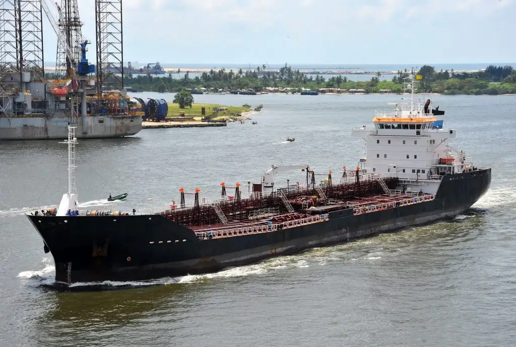 Oil/Chemical tanker for sale
