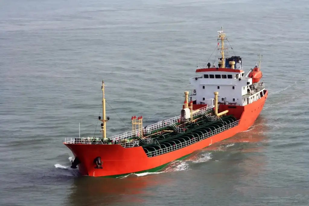 Oil/Chemical tanker for sale