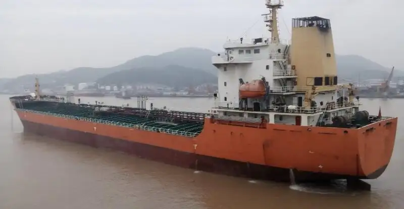Oil/Chemical tanker for sale