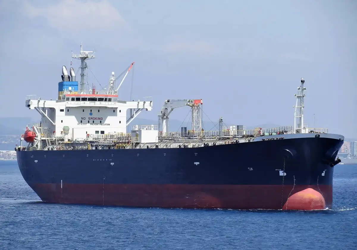 Oil/Chemical tanker for sale